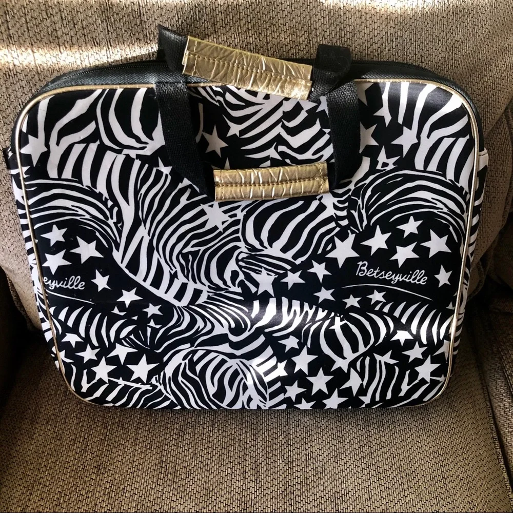 Betseyville Betsey Johnson Stars Zebra Laptop Bag